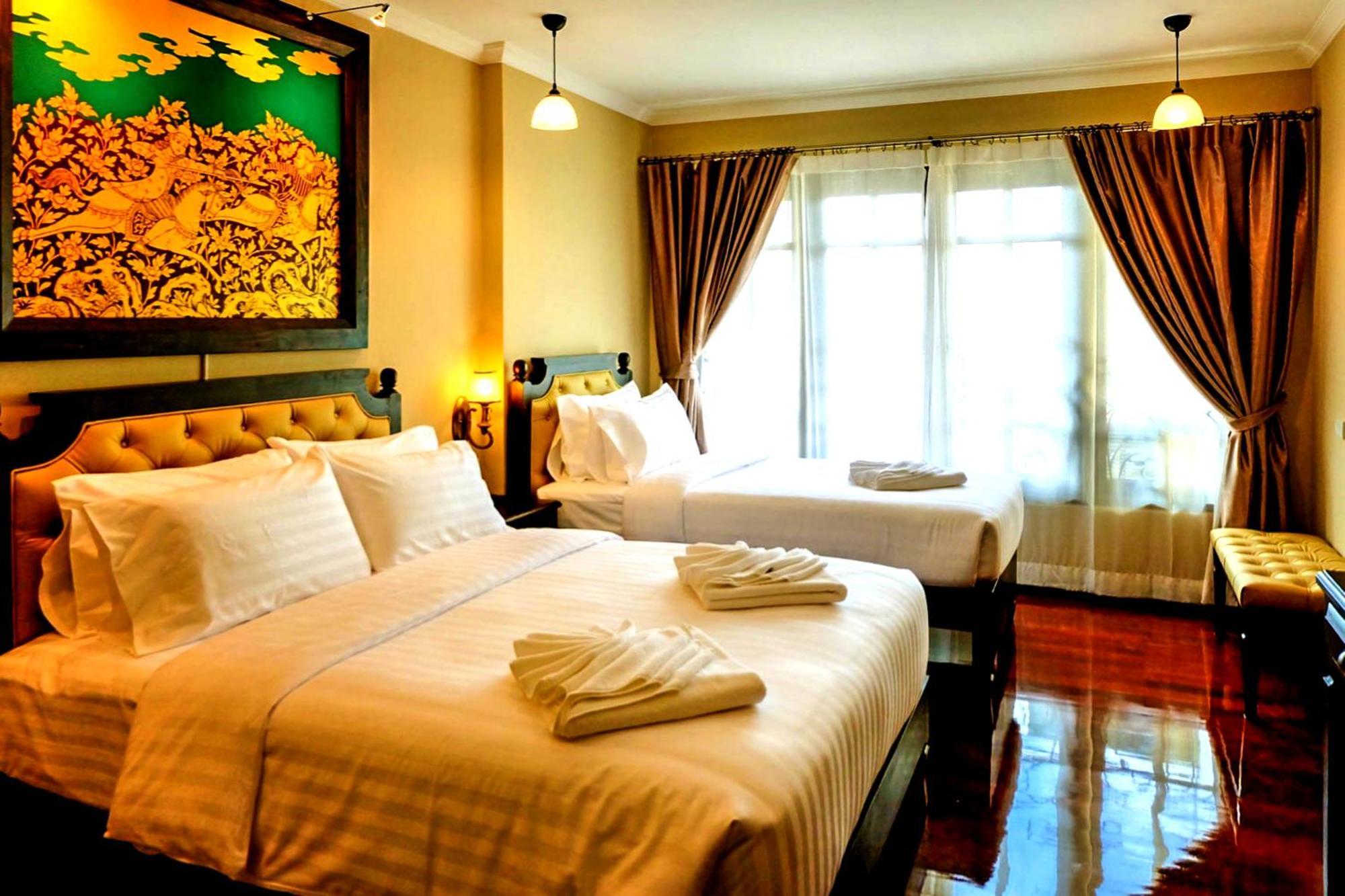 Siri Heritage Bangkok Hotel Exterior foto