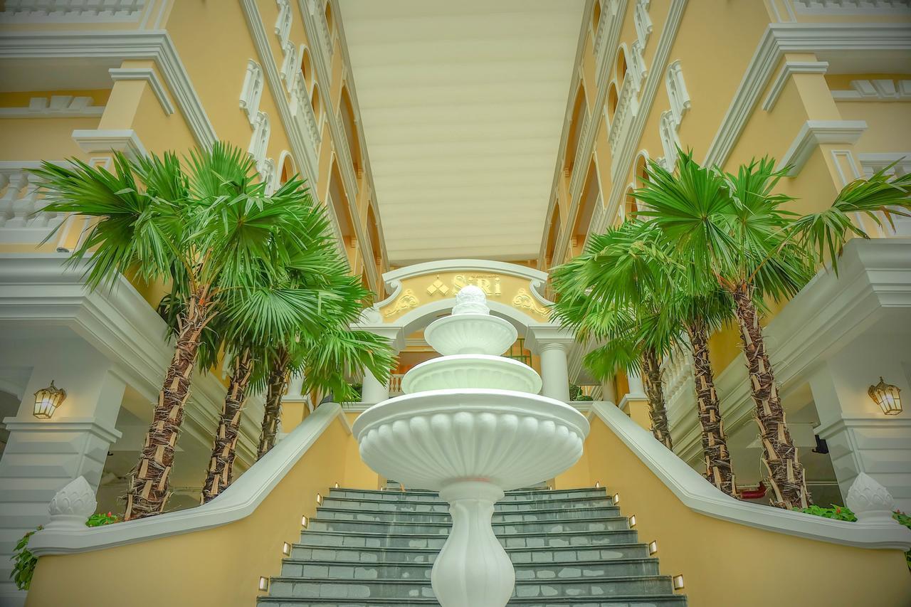 Siri Heritage Bangkok Hotel Exterior foto